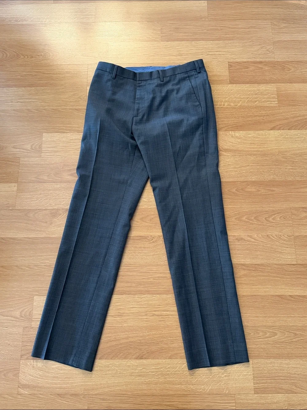 Banana Republic Men's Dress Pants in Navy Blue 33/34